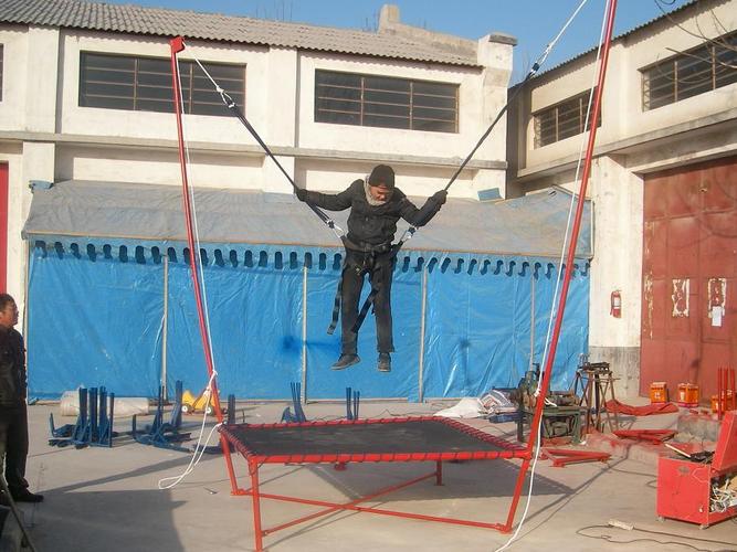 專業(yè)充氣游樂(lè)設(shè)備與水上運(yùn)動(dòng)休閑產(chǎn)品廠家 從制造到智造的品質(zhì)之選